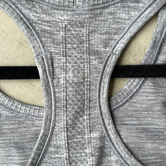 LULULEMON Heather grey tank - Picture 5 of 5